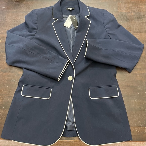 New With Tags Premise Blazer White Trim Piping - Long sleeves - Picture 7 of 9